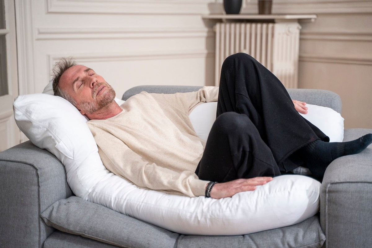 Dormir sur le ventre : risques, signaux et solutions concrètes